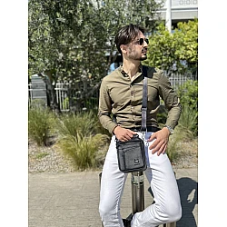 Δερμάτινη τσάντα χιαστί Bull Captain DJB 222 μαύρο