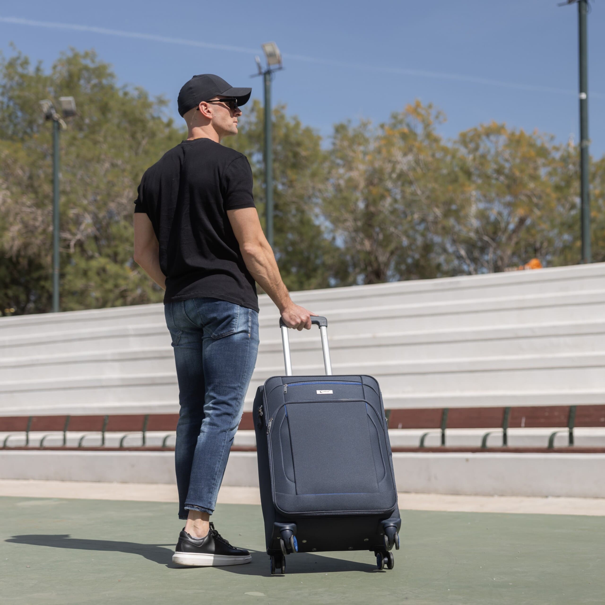 SUPER ΠΡΟΣΦΟΡΑ Βαλίτσα trolley Spectra Cardinal μεσαία 5000/60cm σκούρο μπλέ