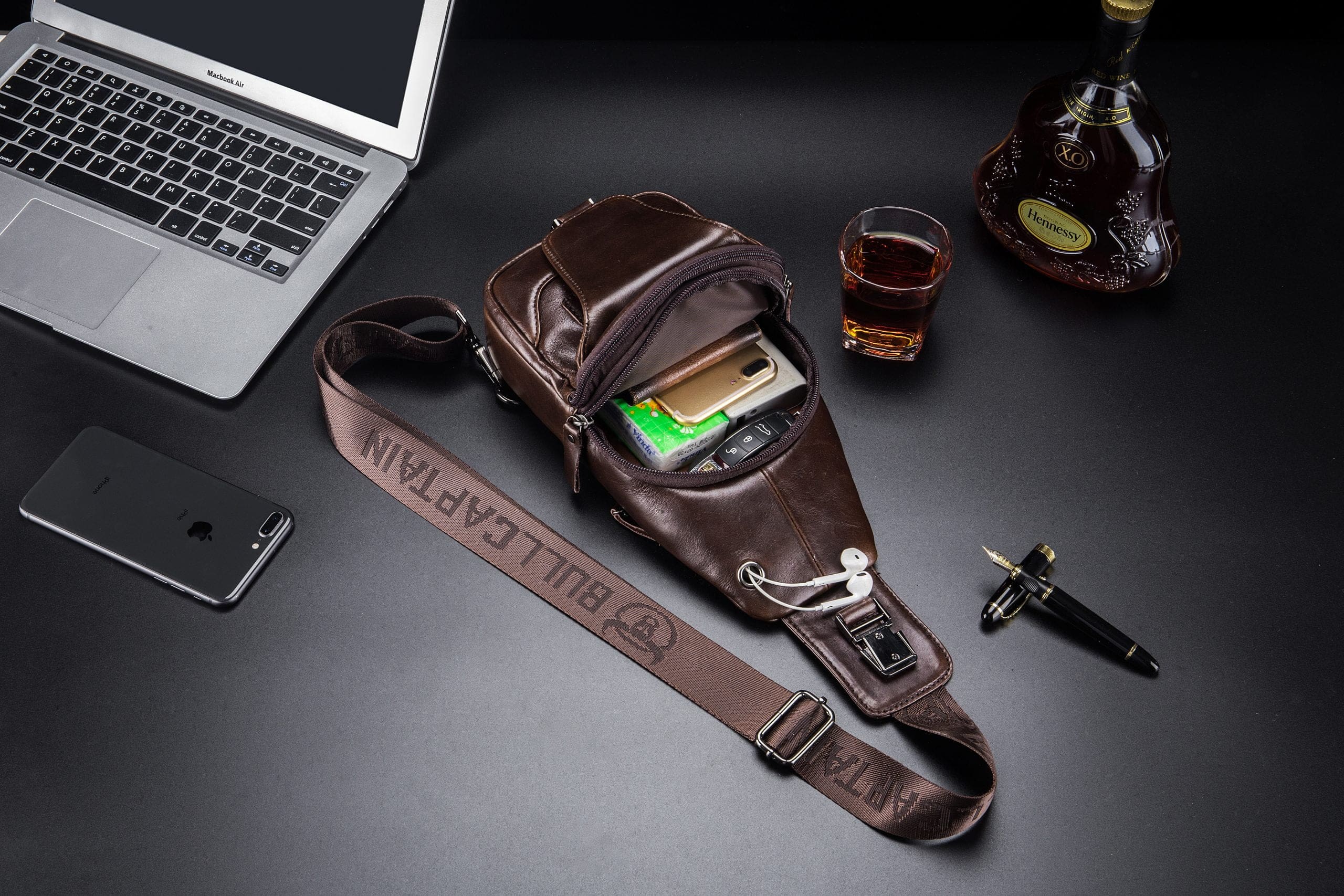 Δερμάτινο τσαντάκι body Bull Captain XB 095 σκούρο καφέ