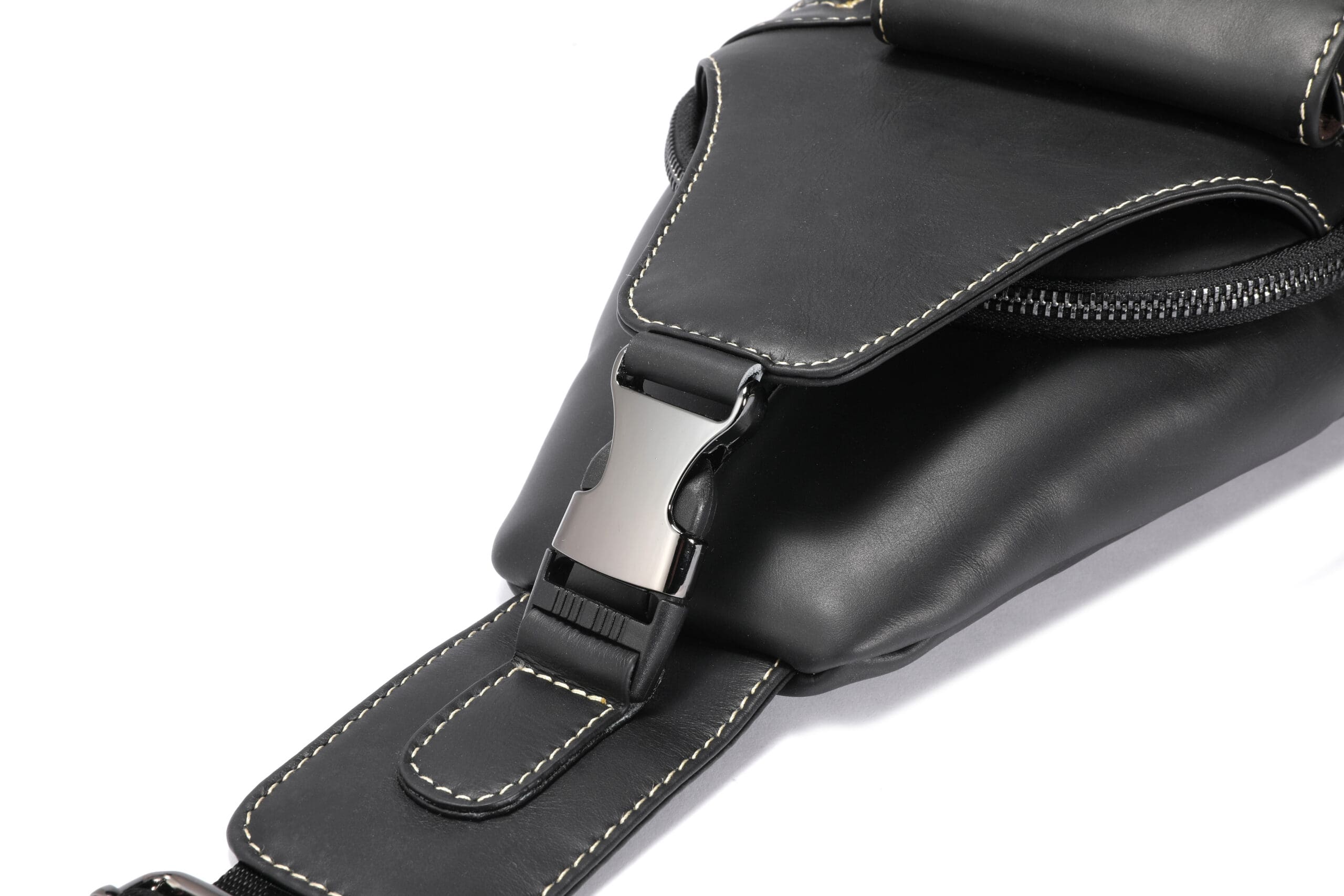 Δερμάτινο τσαντάκι body Bull Captain XB 128 μαύρο